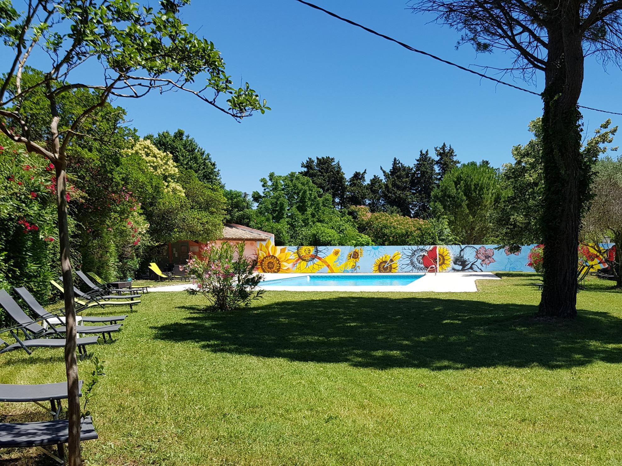 Logis Hotel La Ferme Aviñón Exterior foto